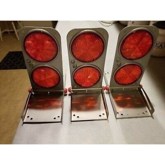 ARROW-Safety-Device-Reflect-O-Flare-Model-177- SET OF 3 Reflectors Without Flags - Picture 3 of 10